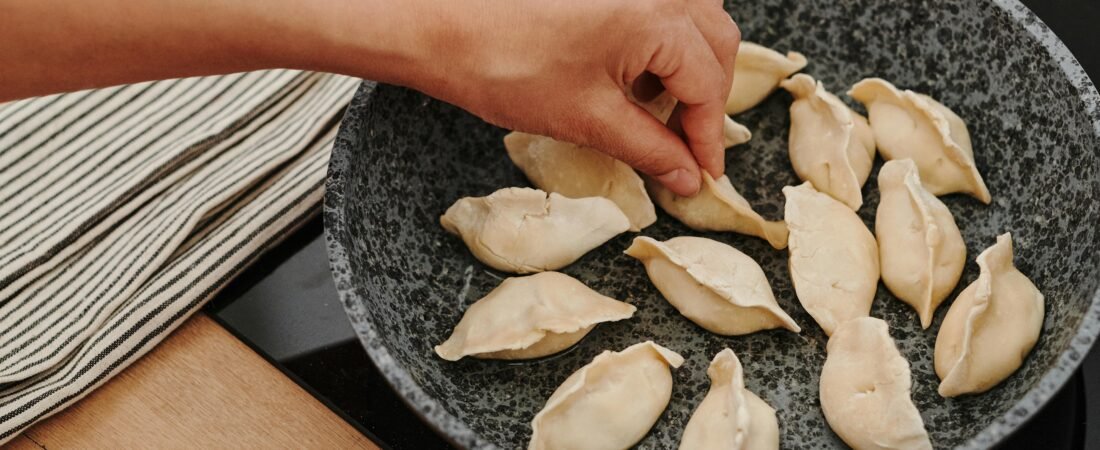 Ceramic vs Nonstick Cookware: What Should You Buy in 2026?