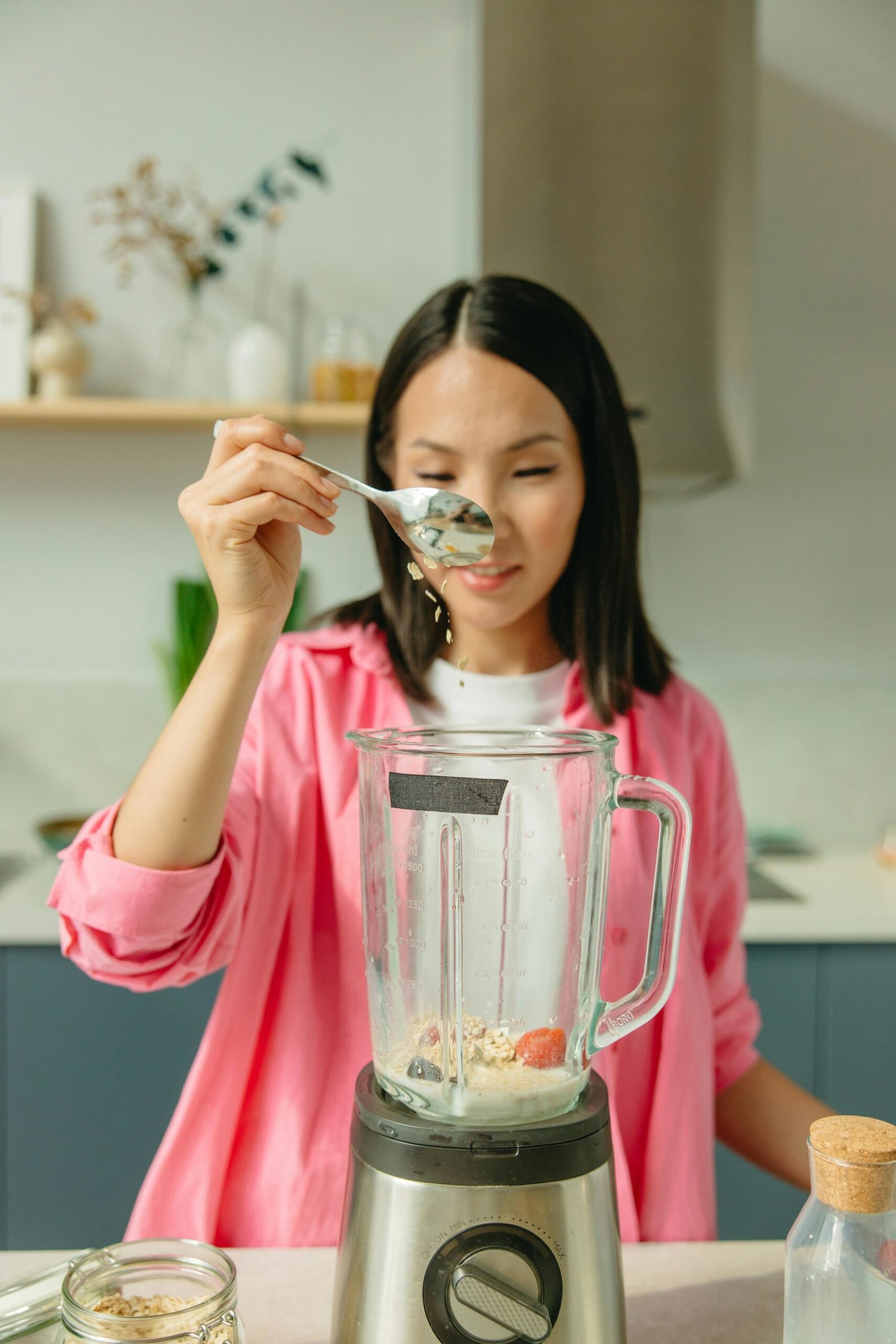 Best Blender for Smoothies: 7 Quiet + Powerful Picks (2026)
